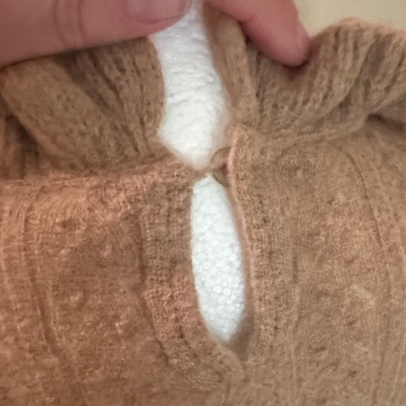 Doen Ruffled Brown Sweater - Picture 5 of 5